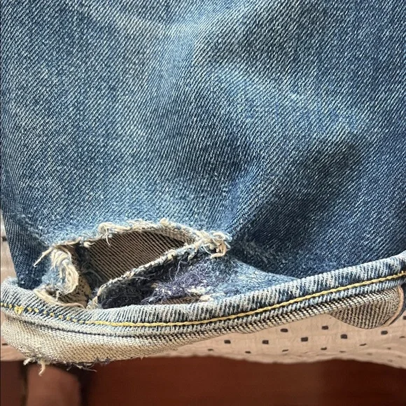 Men's Distressed Blue Jeans - Picture 5 of 7